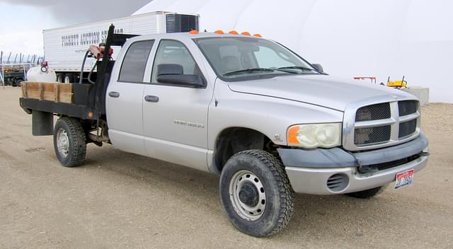 Image of Dodge Ram 3500 equipment image 1