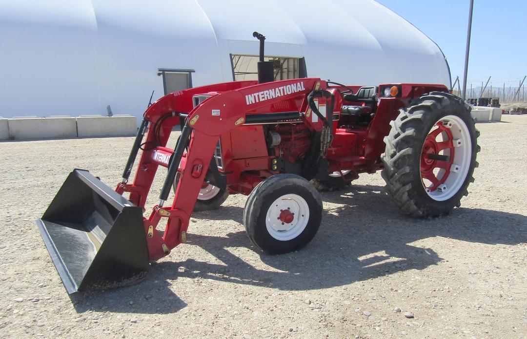 Image of International Harvester 684 Primary image