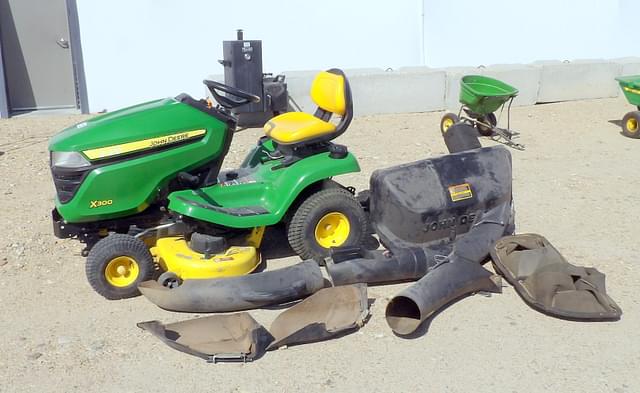 Image of John Deere X300 equipment image 1