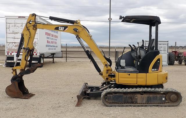 Image of Caterpillar 303.5CCR equipment image 4