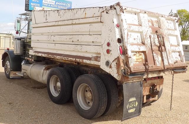 Image of Peterbilt 359 equipment image 3