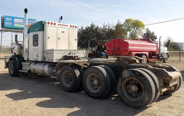 Image of Kenworth T800 equipment image 3