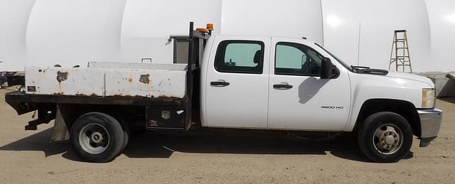 Image of Chevrolet 3500HD equipment image 2