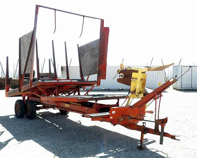 Image of New Holland 1030 equipment image 1