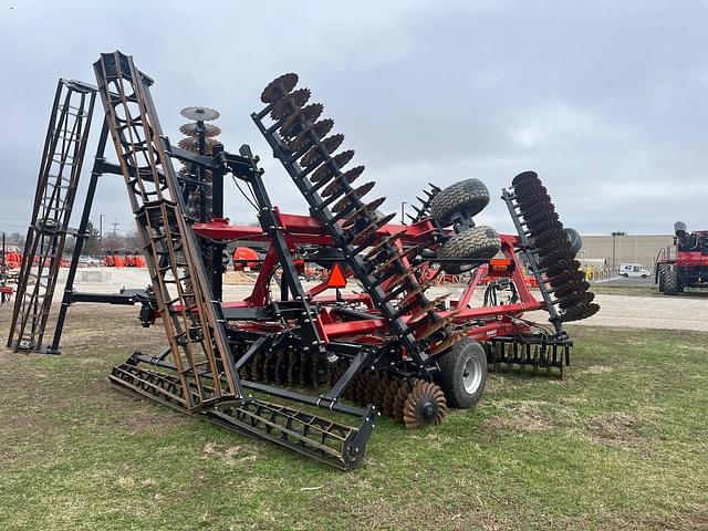 Image of Case IH True-Tandem 335 Barracuda equipment image 1