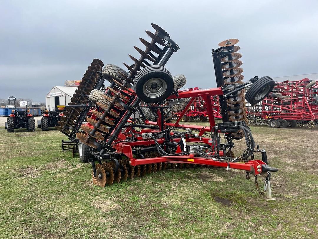 Image of Case IH True-Tandem 335 Barracuda Primary image