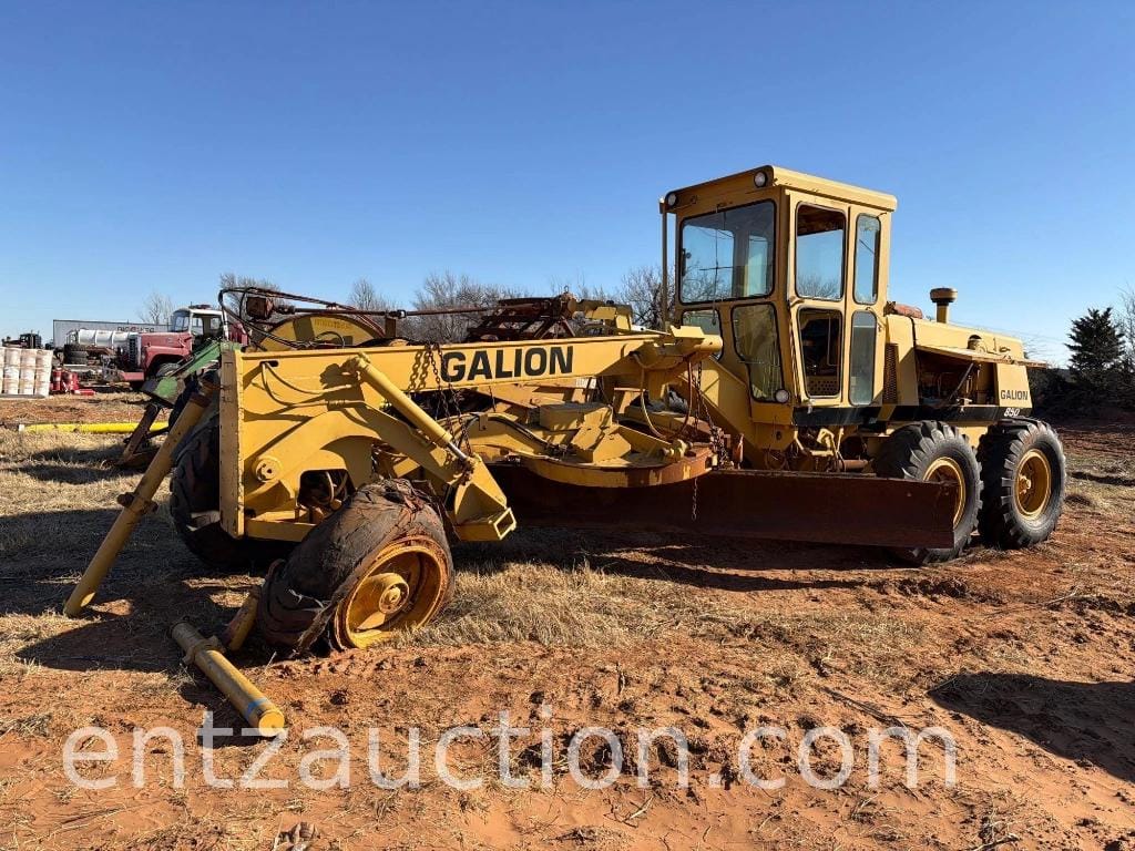 Galion 850 Equipment Image0