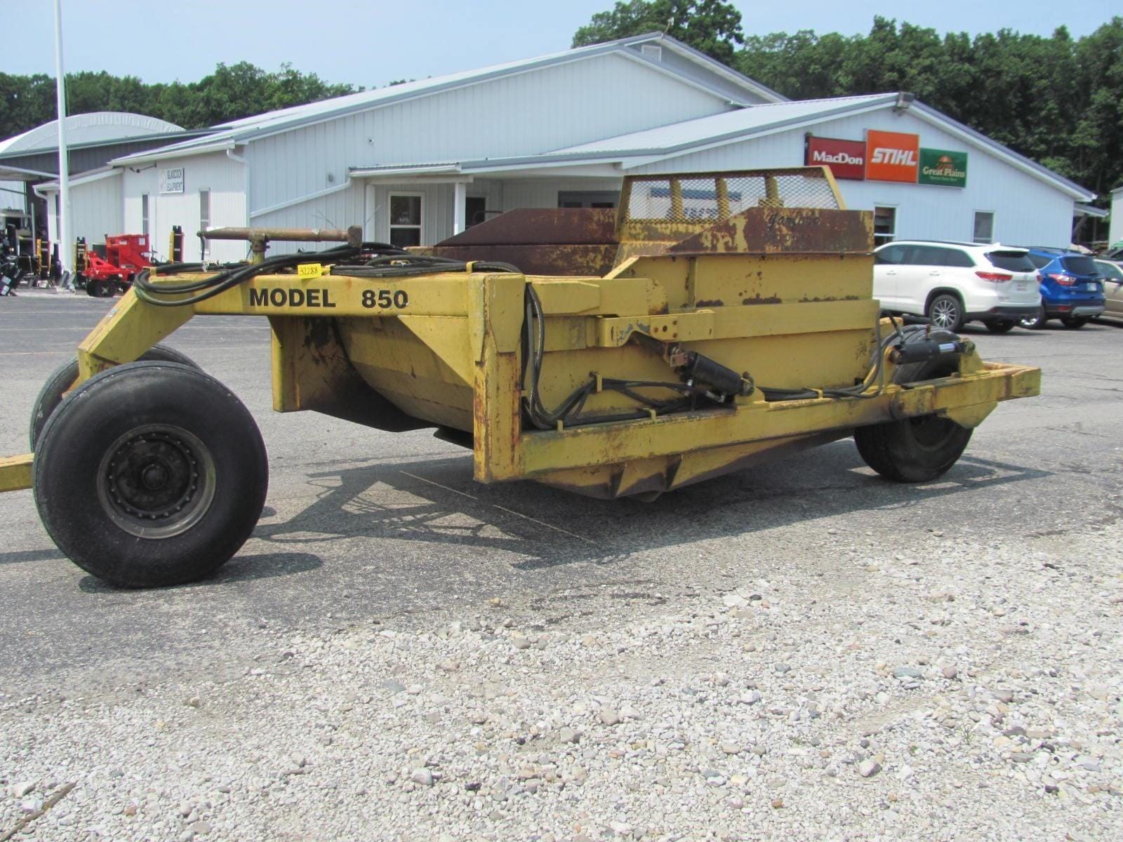 Garfield 850 Equipment Image0