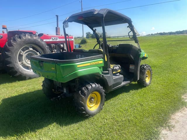 Image of John Deere Gator XUV 550 equipment image 4