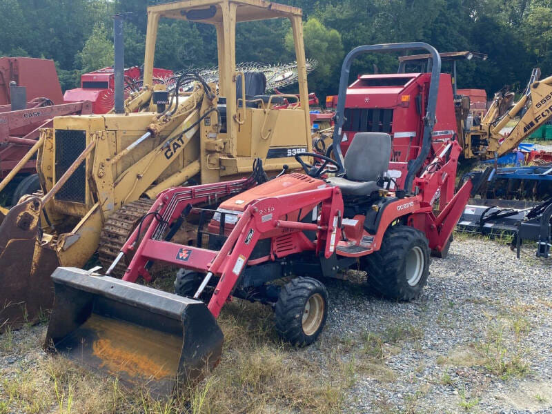 Massey Ferguson GC2310 Equipment Image0
