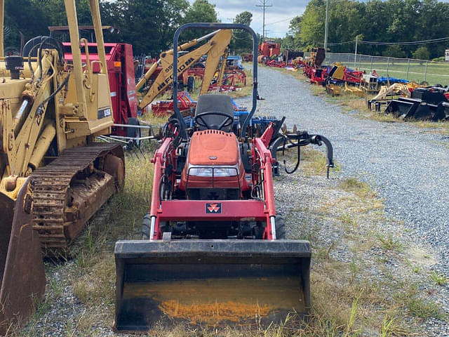 Image of Massey Ferguson GC2310 equipment image 1