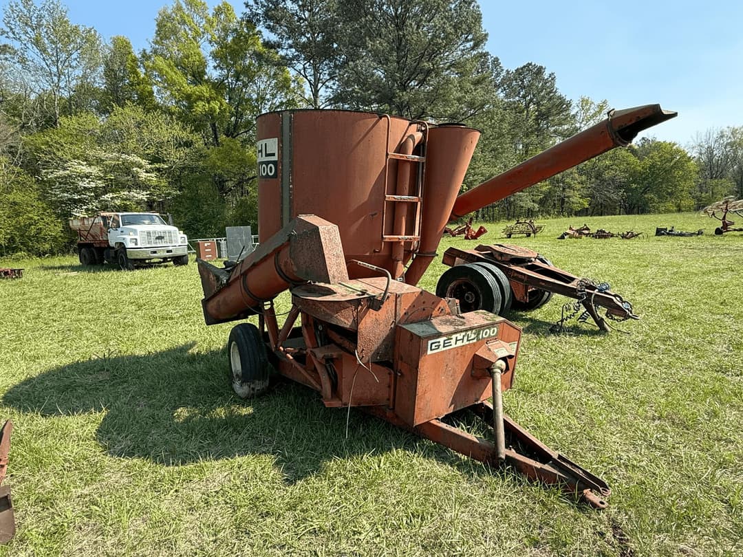 Image of Gehl 100 Image 1