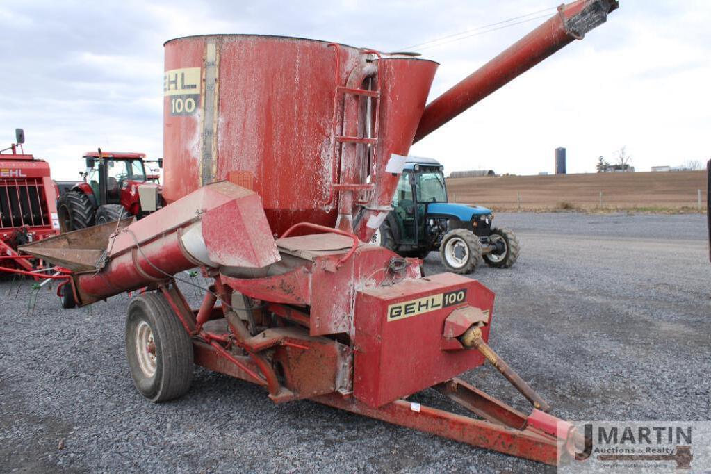Gehl 100 Hay and Forage Grinders/Mixers for Sale Tractor Zoom