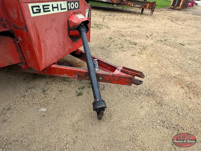 Image of Gehl 100 equipment image 1