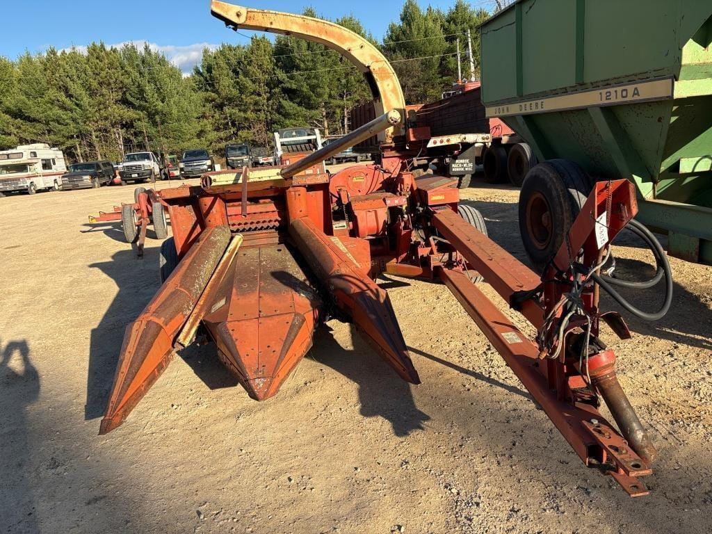 Main image Gehl 1000