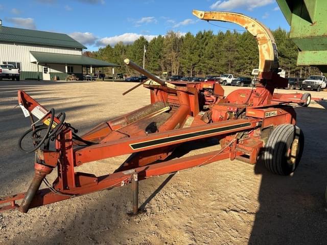 Image of Gehl 1000 equipment image 1