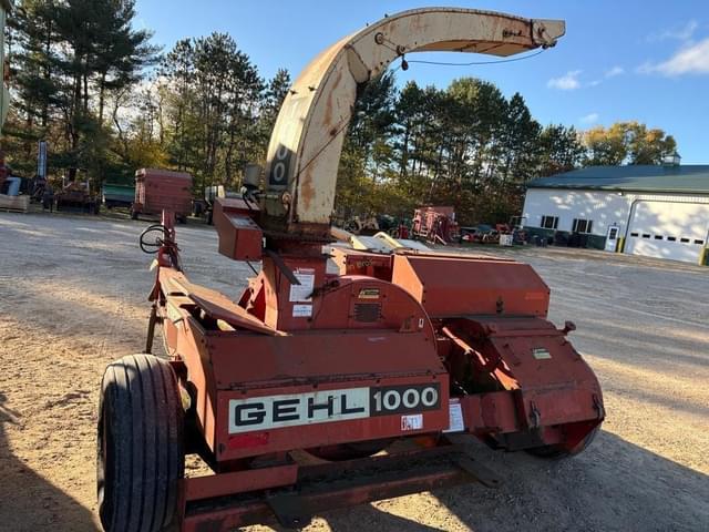 Image of Gehl 1000 equipment image 2