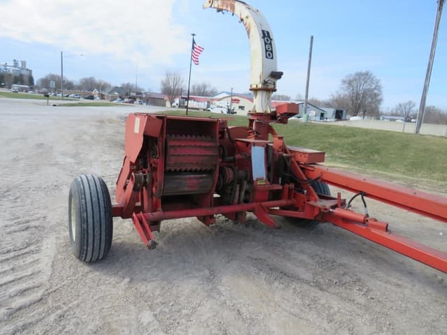 Image of Gehl 1060 equipment image 1