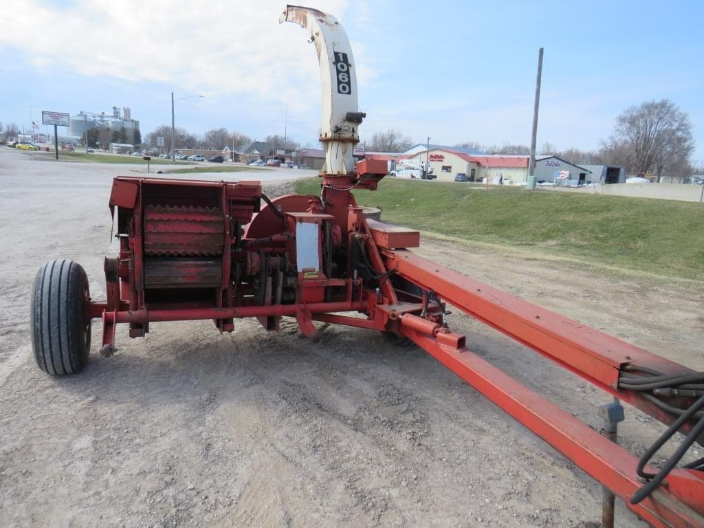 Image of Gehl 1060 Primary image