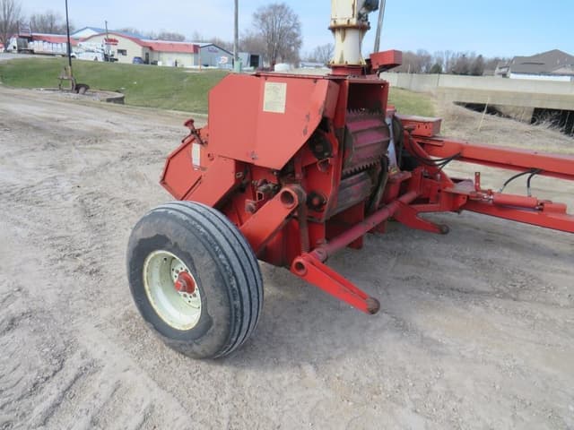 Image of Gehl 1060 equipment image 2