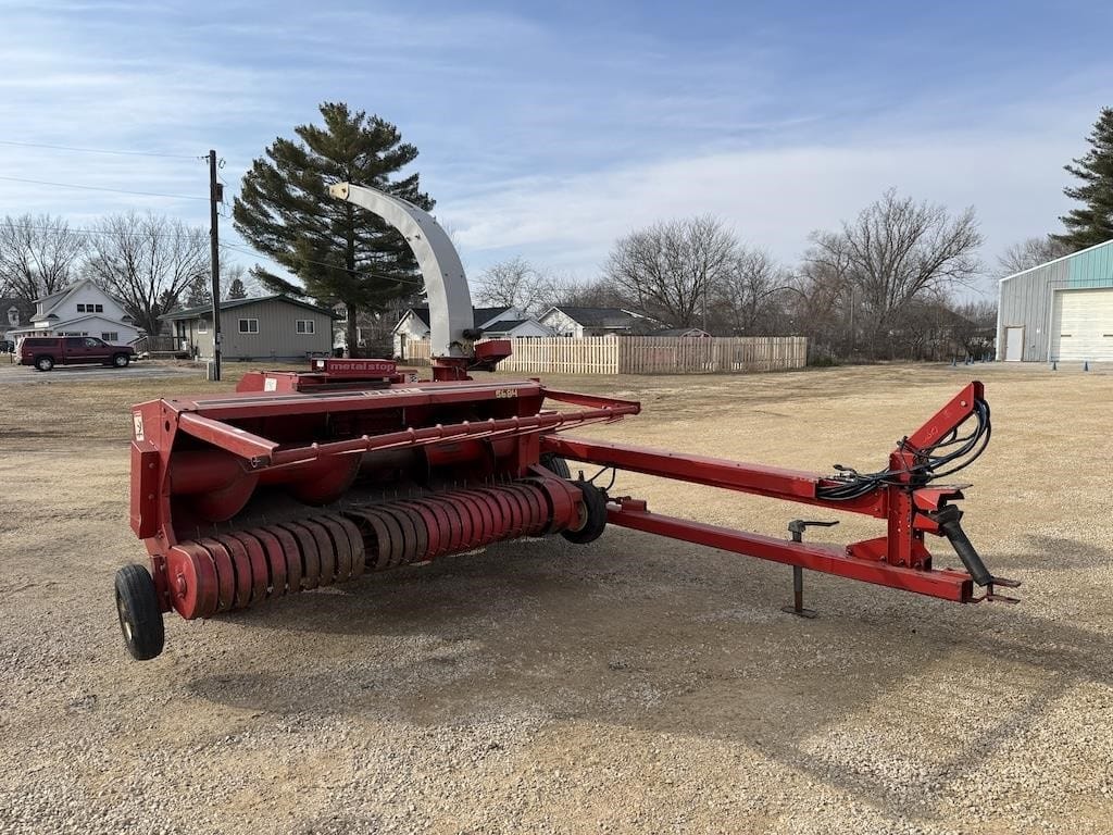 Gehl CB1060 Equipment Image0