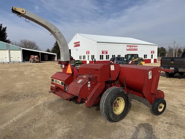 Image of Gehl CB1060 equipment image 4