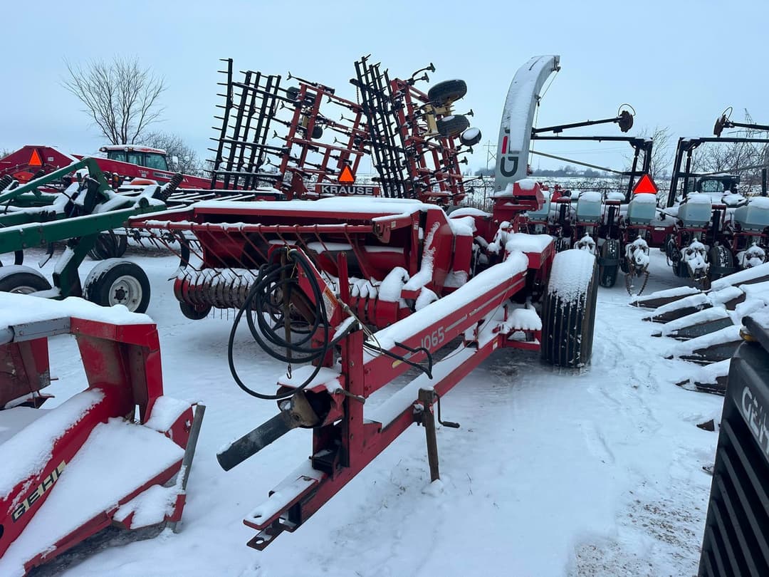 Image of Gehl 1065 Primary image