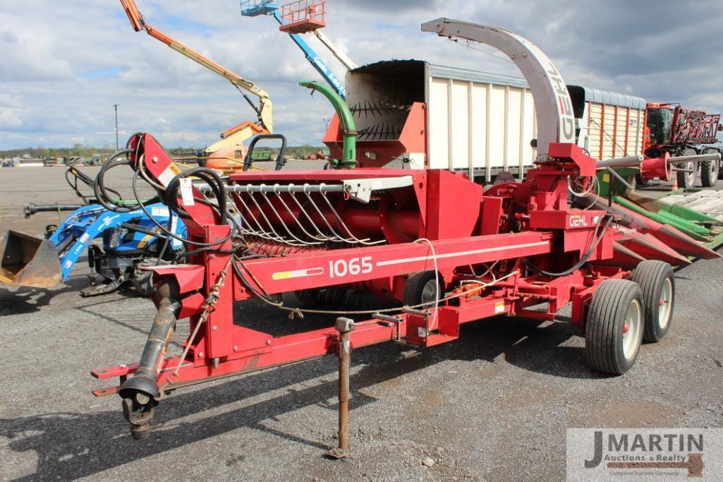 Main image Gehl 1065