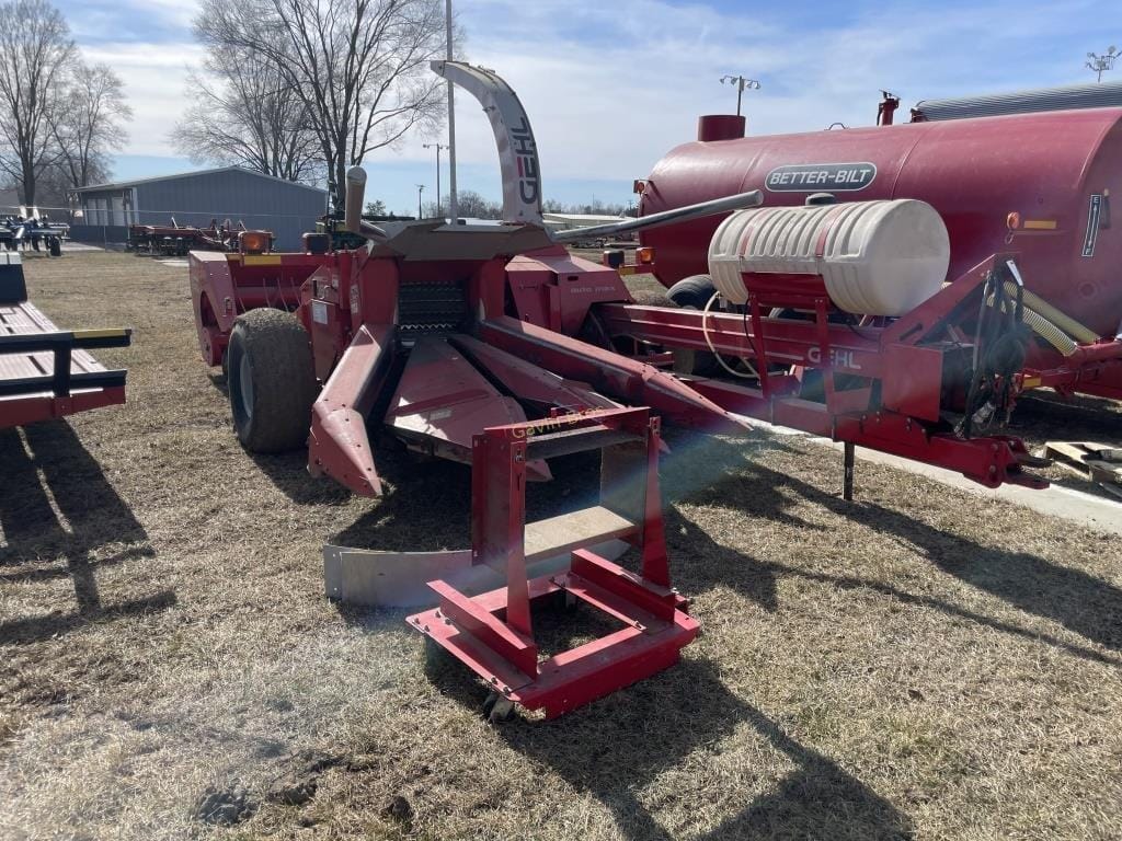 Main image Gehl 1085