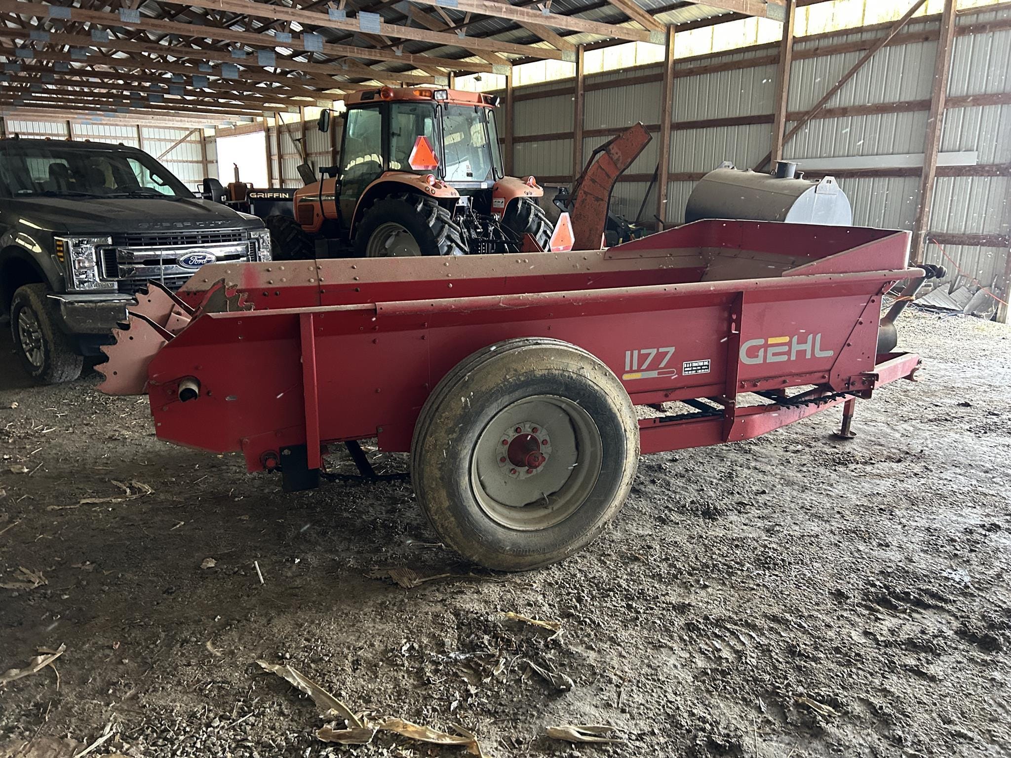 Gehl 1177 Equipment Image0