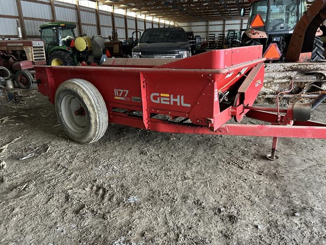 Image of Gehl 1177 equipment image 1