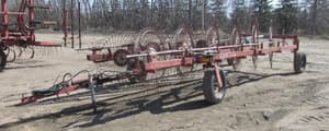 SOLD - Gehl 520 Lot No. 45 Hay and Forage | Tractor Zoom