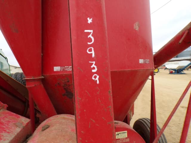 Image of Gehl 120 equipment image 1