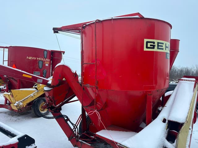 Image of Gehl 120 equipment image 4