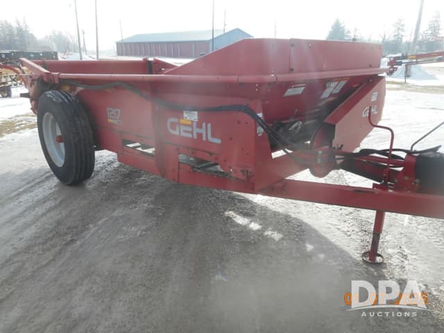 Image of Gehl 1217 equipment image 2