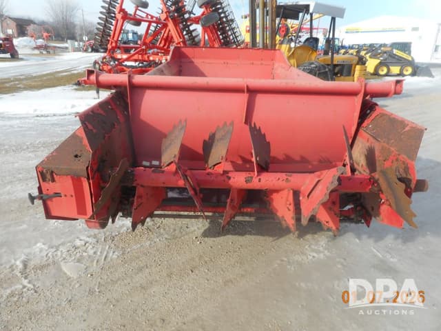 Image of Gehl 1217 equipment image 3