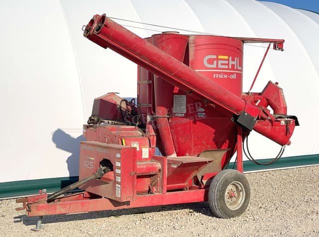 Image of Gehl 125 equipment image 1