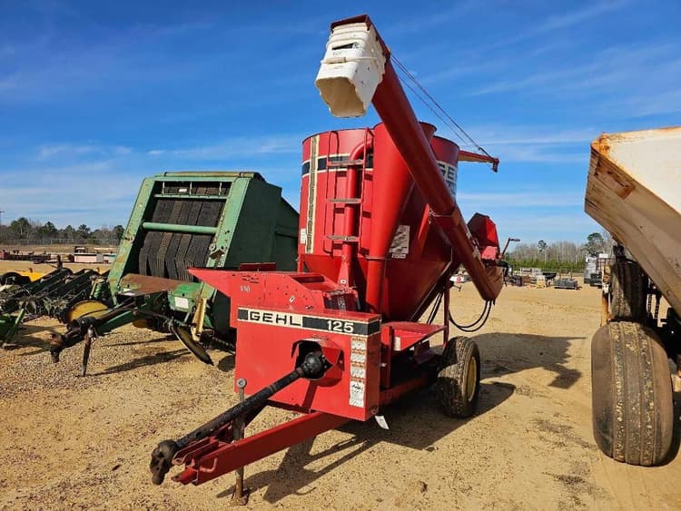 Gehl 125 Hay and Forage Grinders/Mixers for Sale Tractor Zoom
