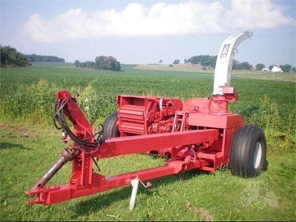 Gehl 1260 Equipment Image0