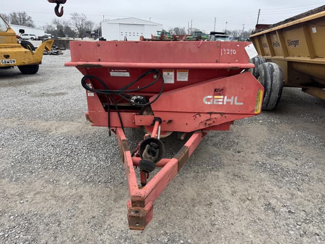 Image of Gehl 1287 equipment image 1