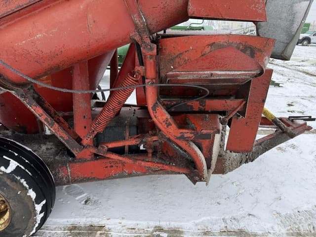 Image of Gehl 135 equipment image 3