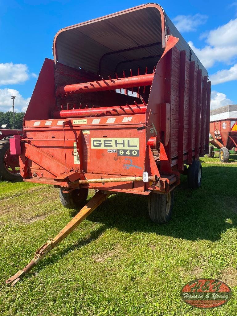 Gehl 940 Equipment Image0