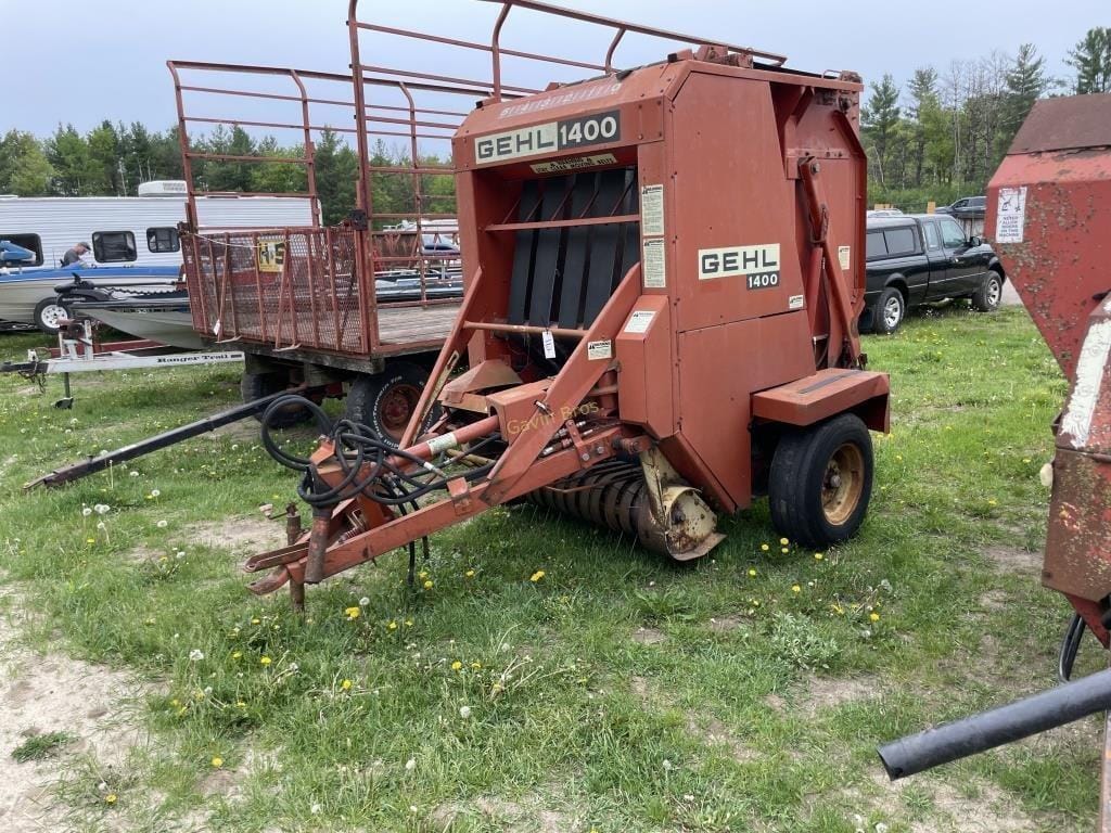 Main image Gehl 1400