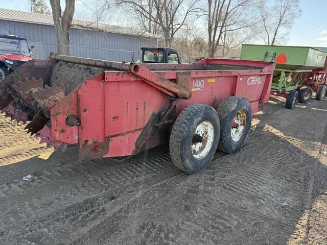 Image of Gehl 1410 equipment image 3