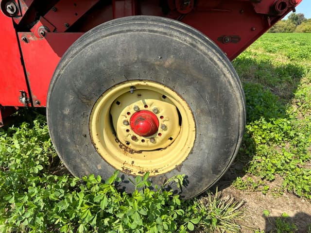 Image of Gehl 1465 equipment image 4