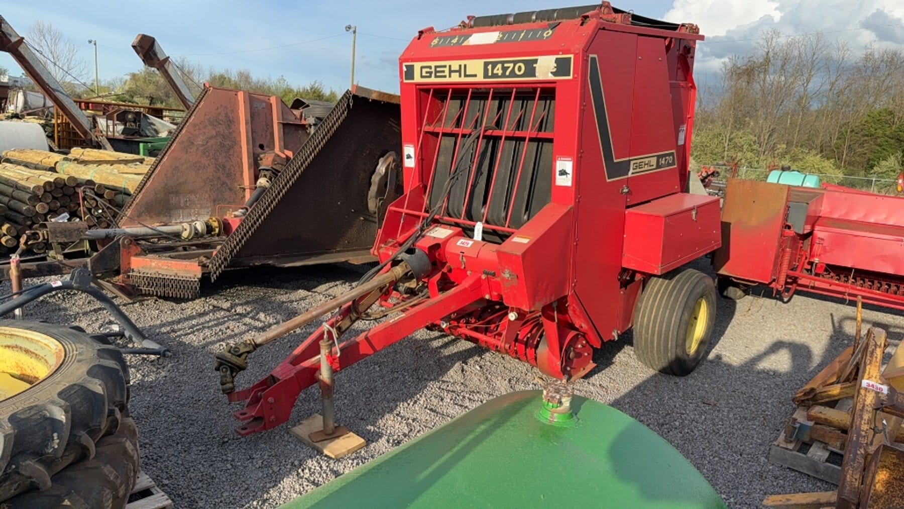 Gehl 1470 Equipment Image0