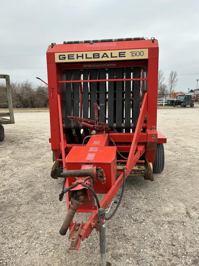 Image of Gehl 1500 equipment image 1