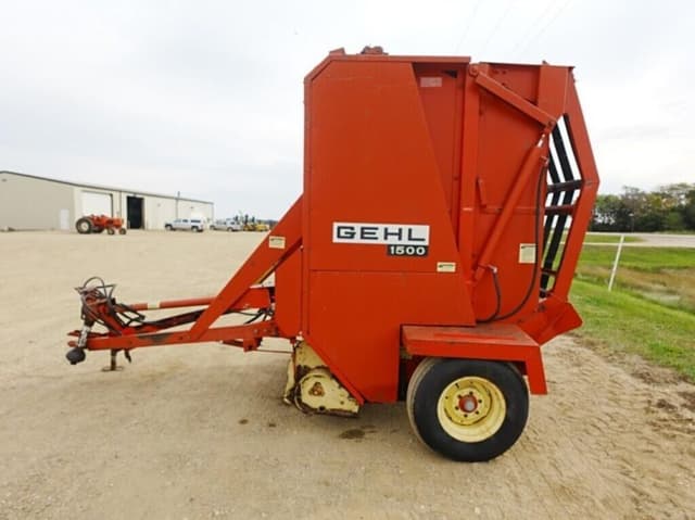 Image of Gehl 1500 equipment image 3