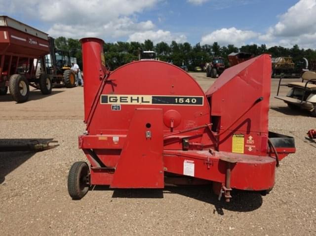 Image of Gehl FB1540 equipment image 2