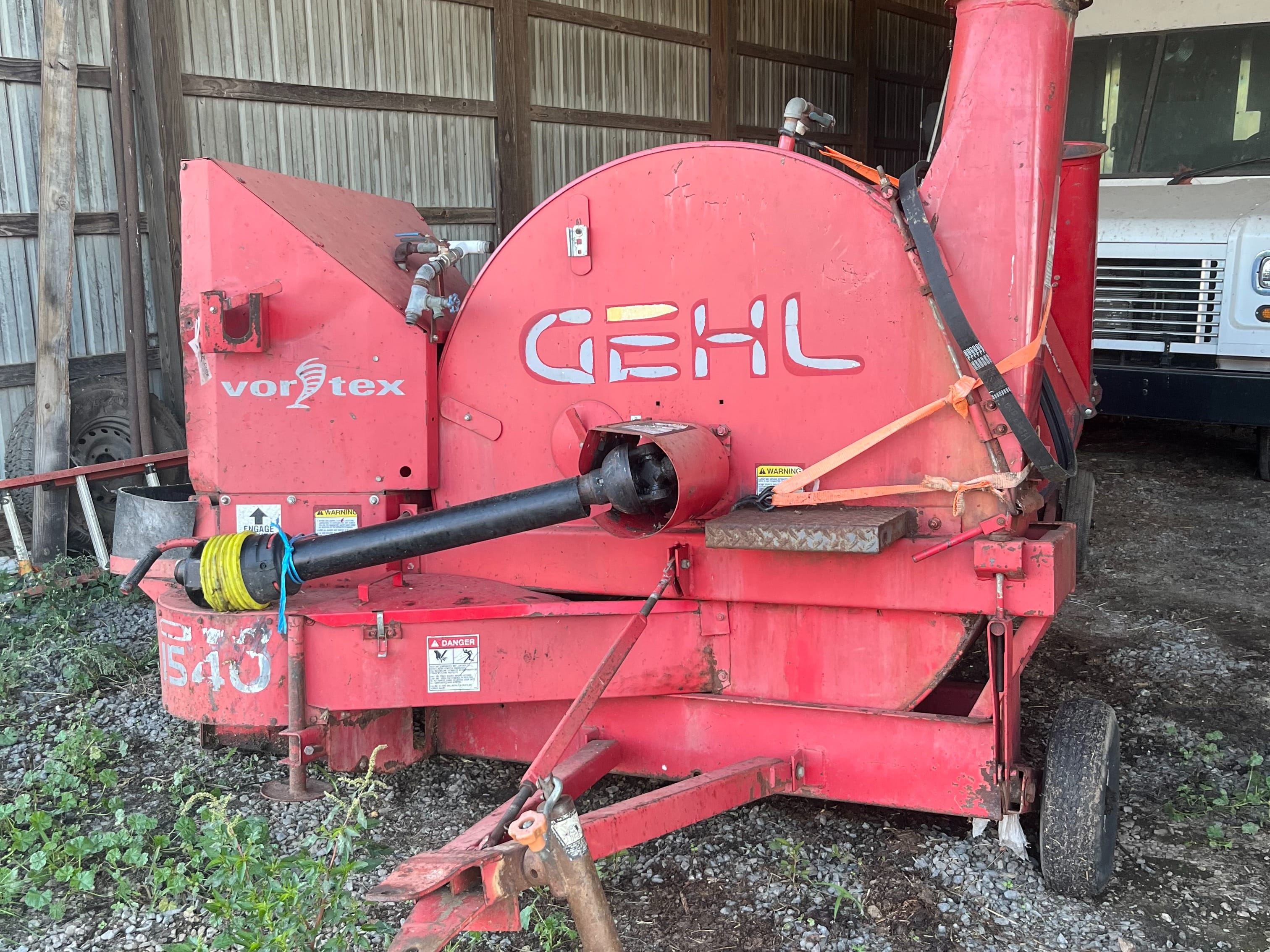 Main image Gehl 1540